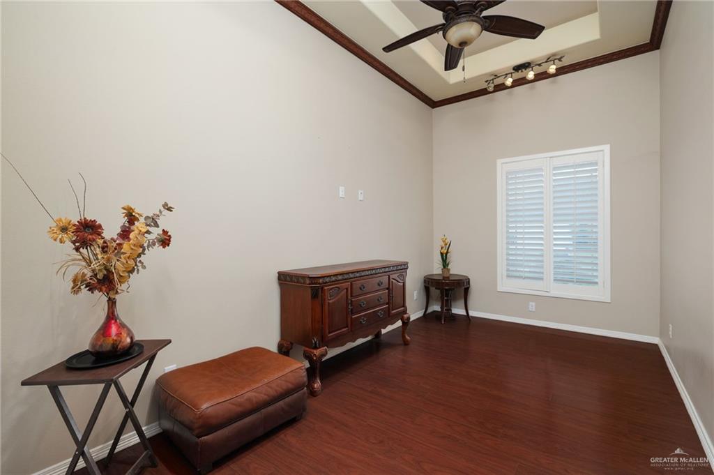 Photo 10 of 2309 Rhin Drive