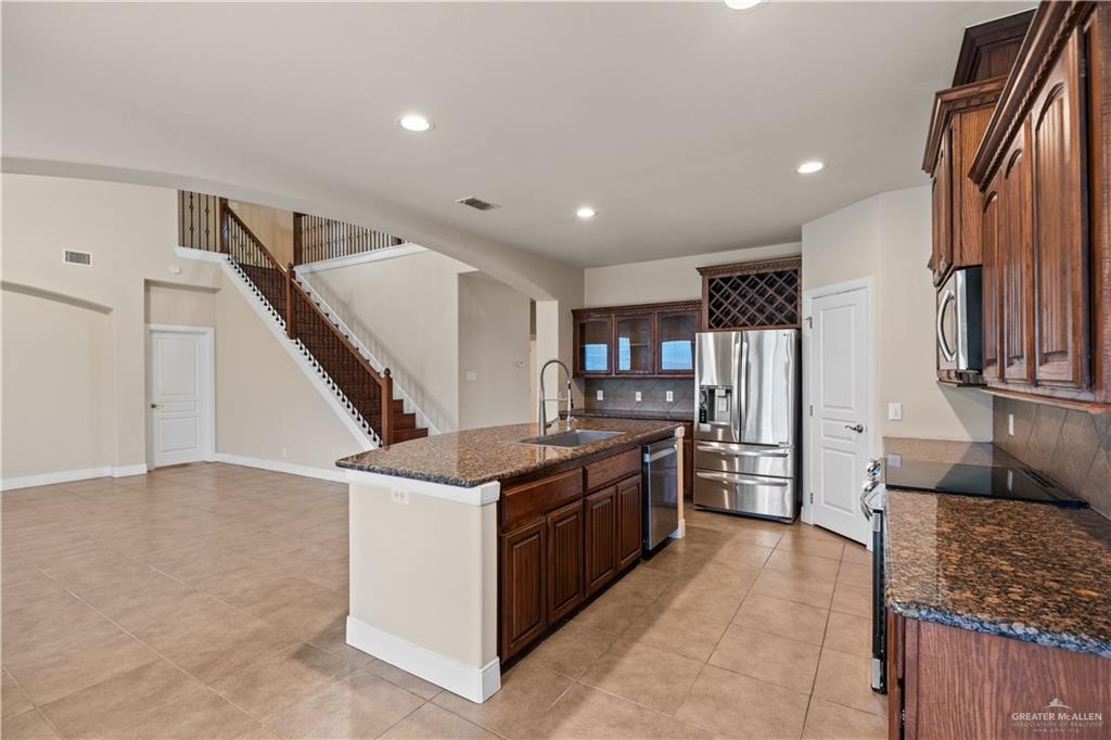 Photo 9 of 2806 San Ricardo Street