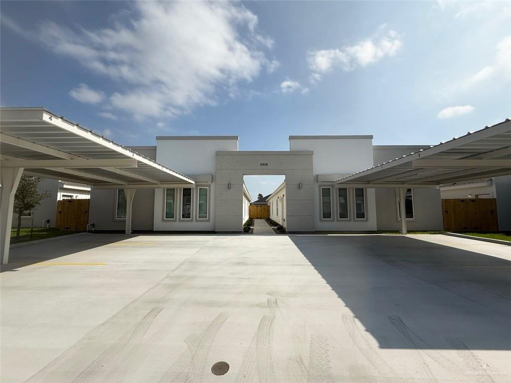 Photo 3 of 2608 Harrison Avenue #2