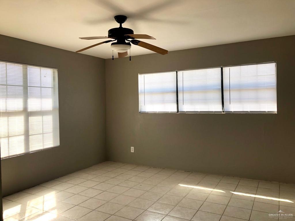 Photo 6 of 904 El Campo Drive