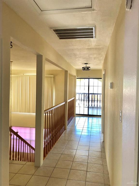 Photo 9 of 904 El Campo Drive