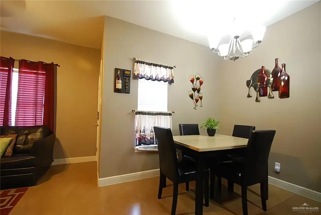 Photo 4 of 105 Pike Street #2