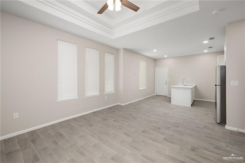 Photo 15 of 2704 Harrison Avenue #4