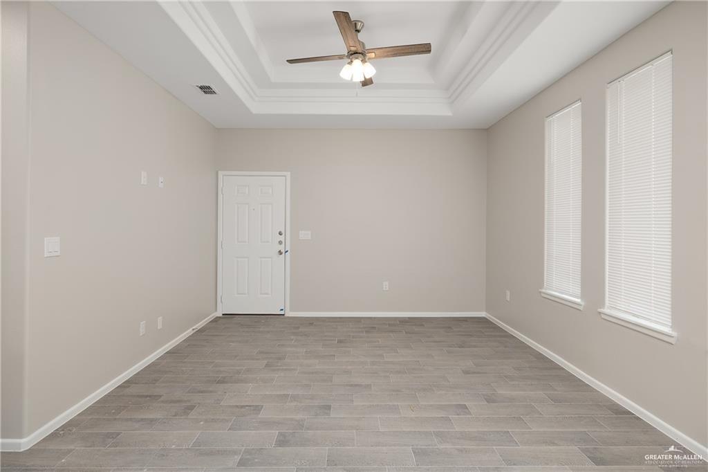 Photo 14 of 2708 Harrison Avenue #2