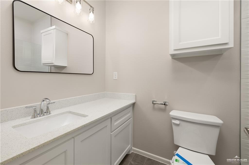 Photo 21 of 2708 Harrison Avenue #2