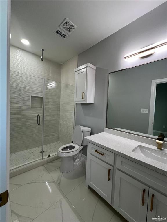 Photo 13 of 5600 Northwestern Avenue #2