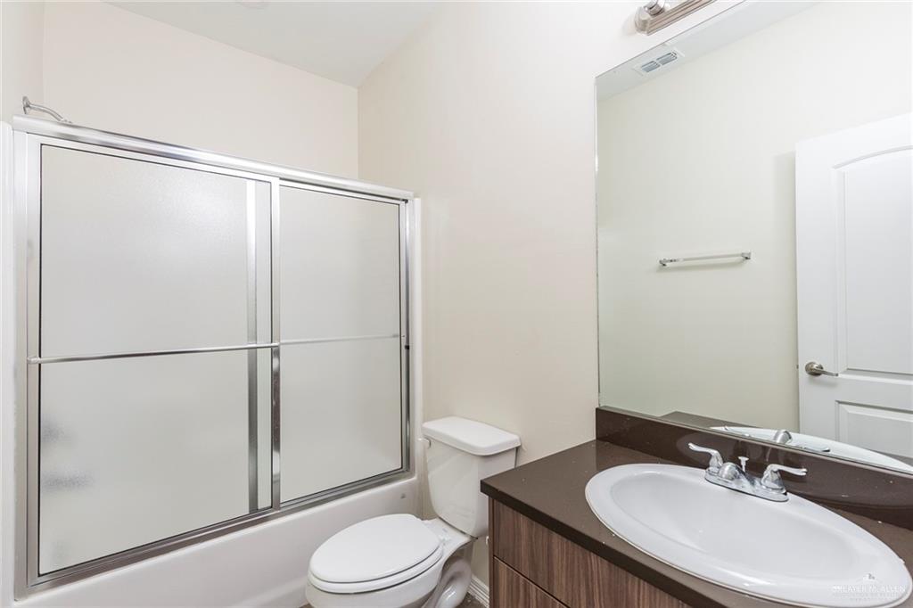 Photo 9 of 1710 Cortlandt Street