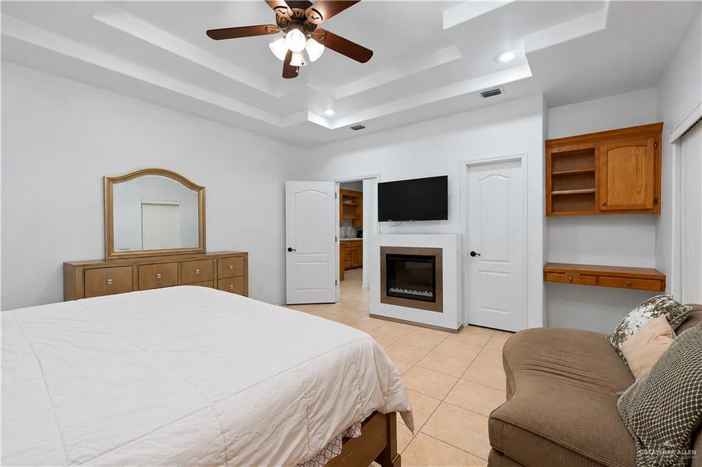 Photo 12 of 2712 Bluebird Avenue