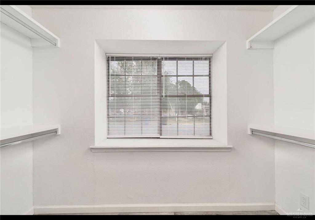 Photo 11 of 118 25th Street