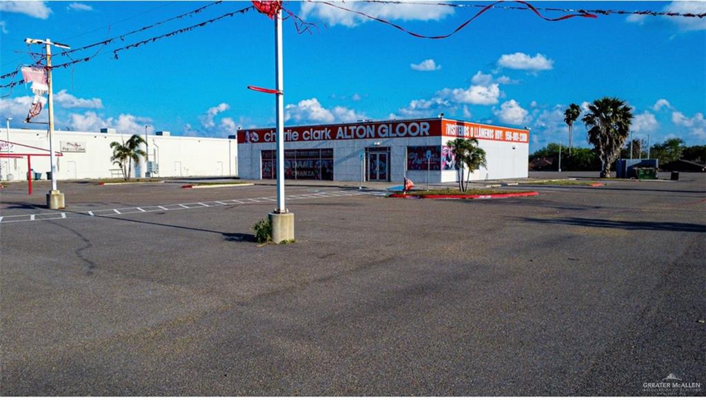 Photo 6 of 1140 Alton Gloor Boulevard
