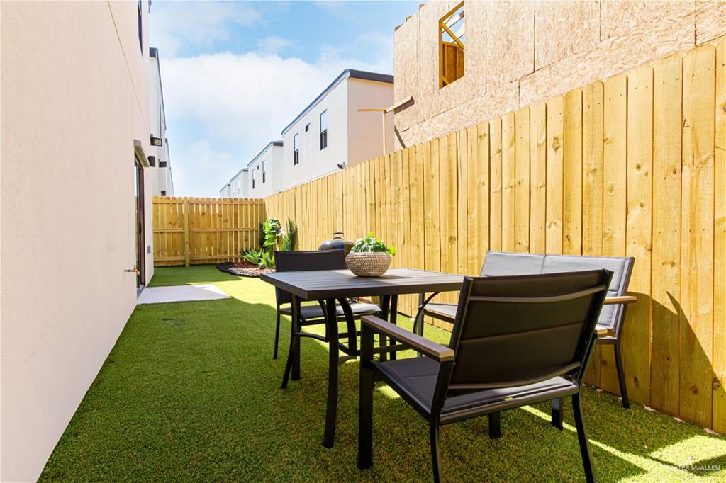 Photo 18 of 4208 Heron Avenue #113