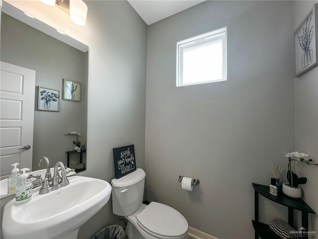 Photo 9 of 6104 White River Drive