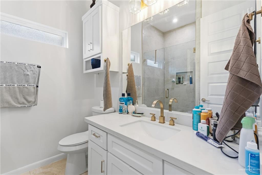 Photo 14 of 3425 Camellia Avenue