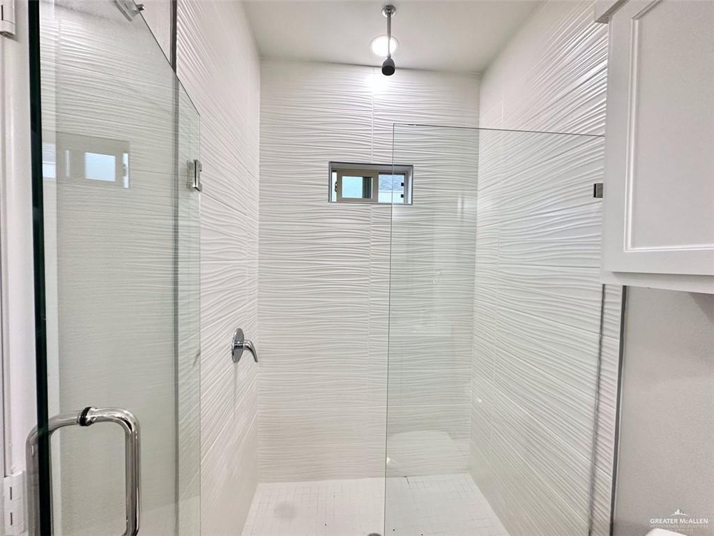 Photo 10 of 1205 Shavano Drive