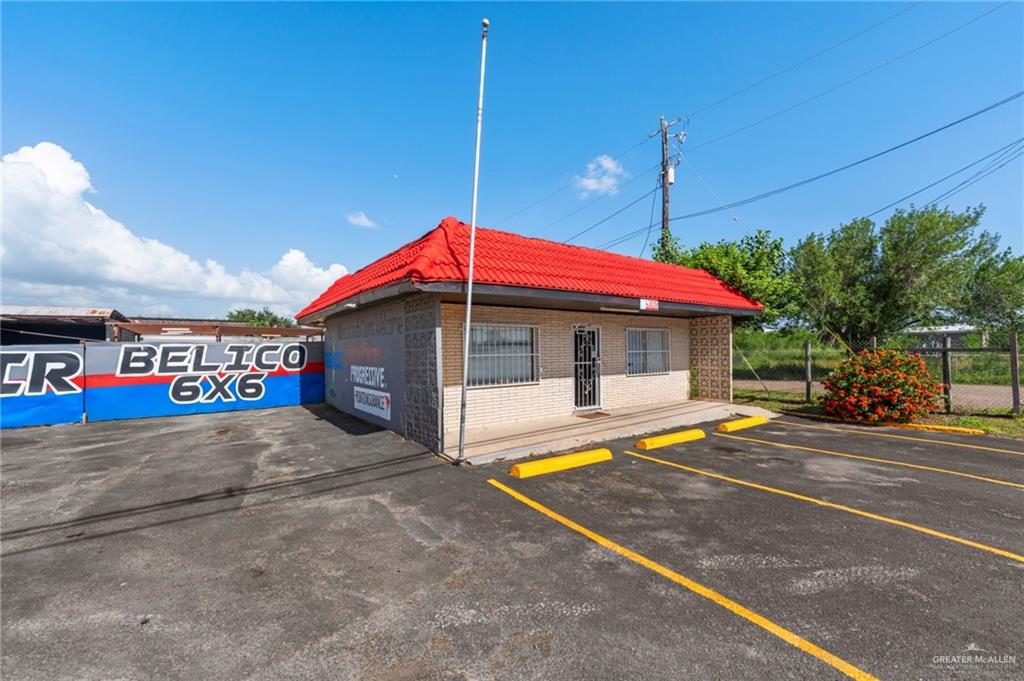 Photo 2 of 4309 Veterans Boulevard