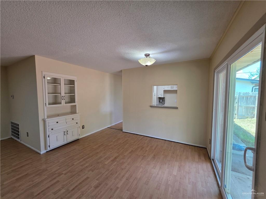 Photo 8 of 412 Esperanza Avenue