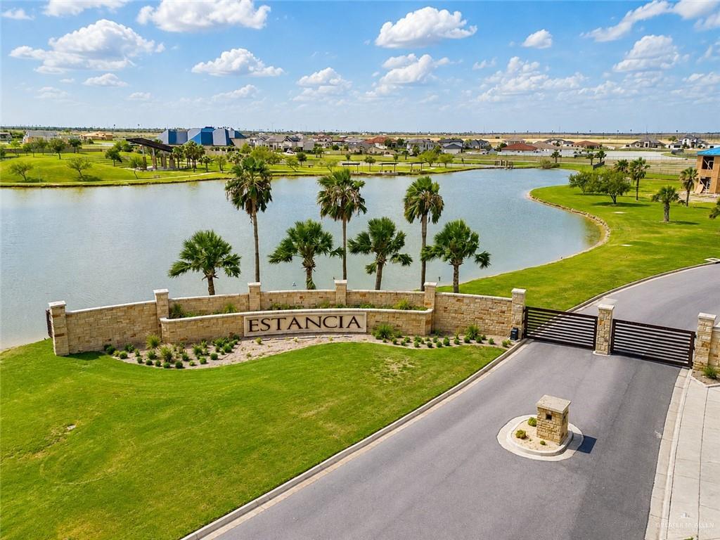 Photo 4 of 4560 Estancia Parkway