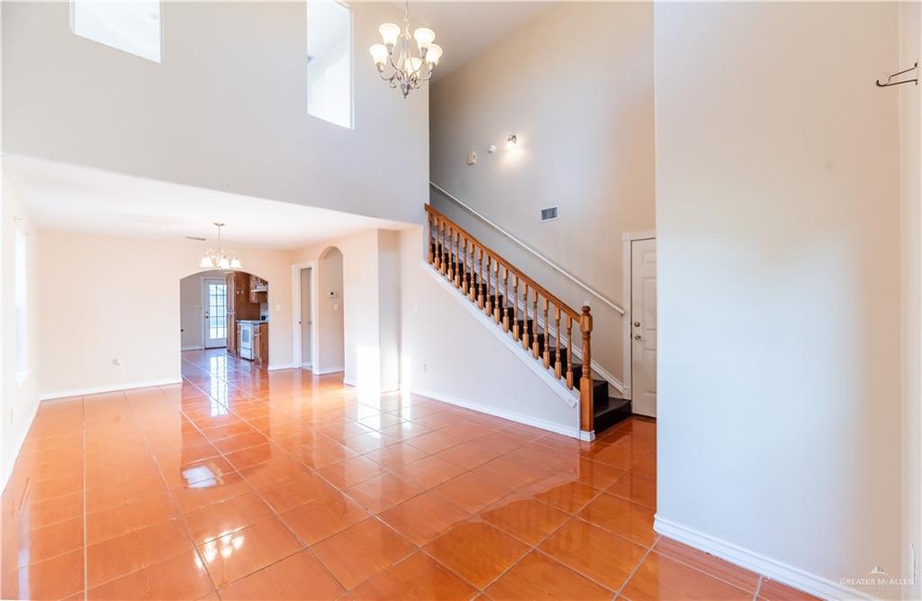 Photo 2 of 2117 Kilgore Avenue