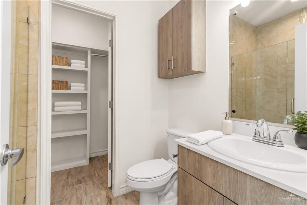 Photo 7 of 900 Redbud Avenue #15b5