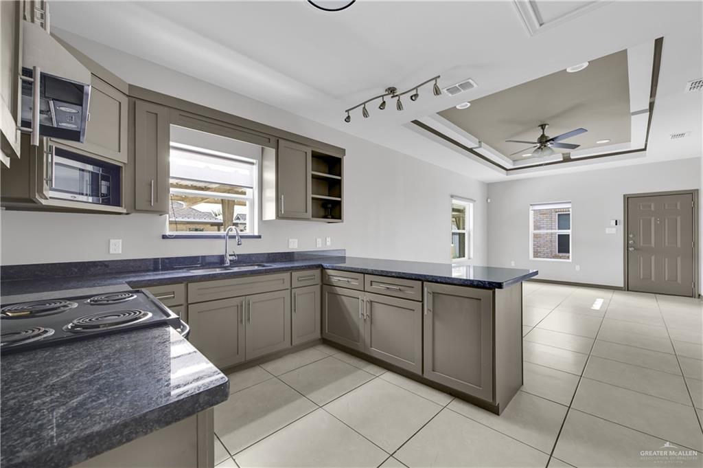 Photo 10 of 403 Teague Avenue