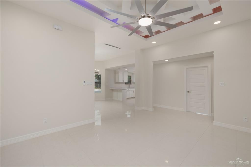 Photo 7 of 811 Guadalupe Drive