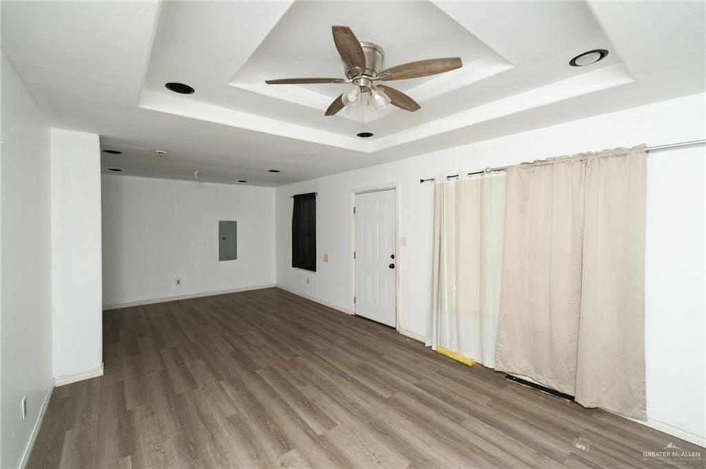 Photo 5 of 4704 Uranus Street