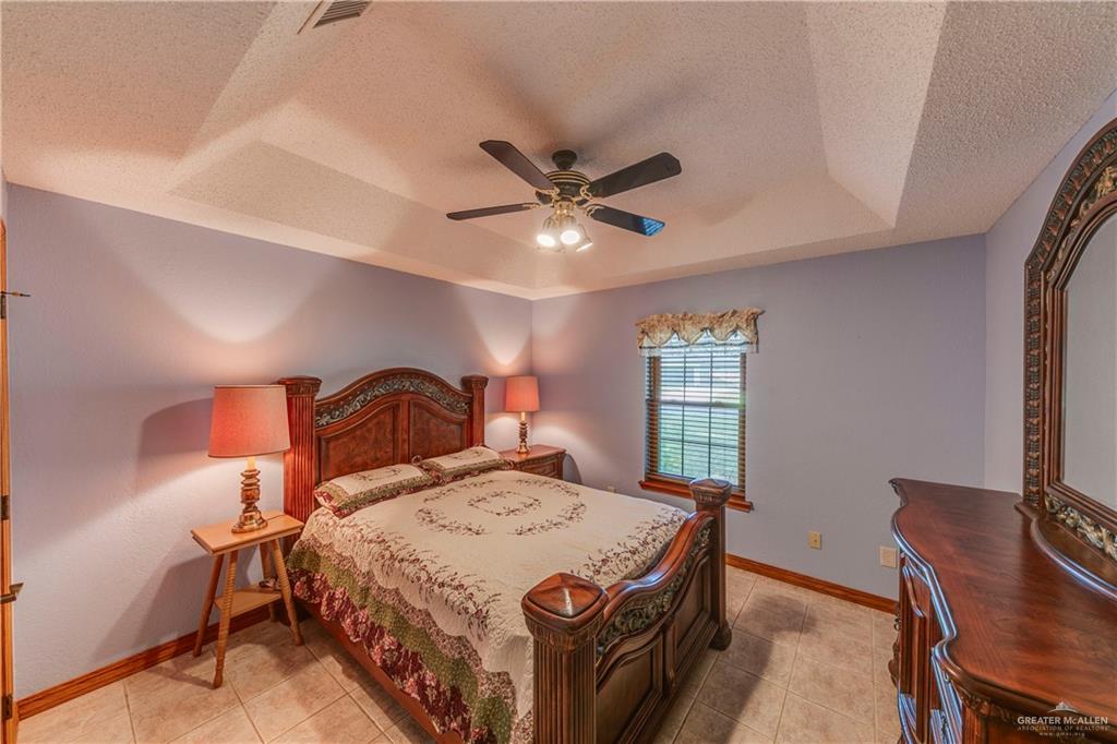 Photo 20 of 2303 Stonegate Drive