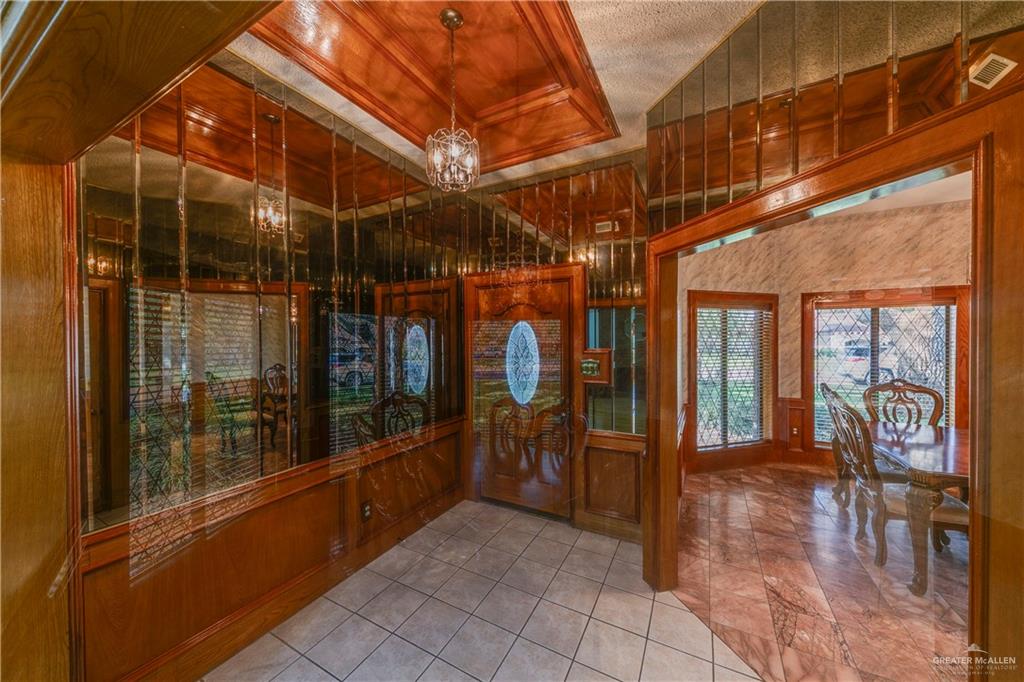 Photo 7 of 2303 Stonegate Drive