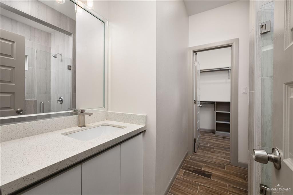 Photo 10 of 1603 Angelina Drive #4