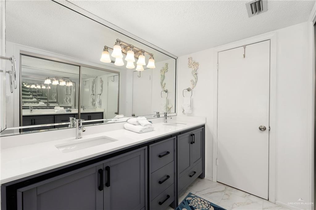 Photo 18 of 3000 Gulf Boulevard #701
