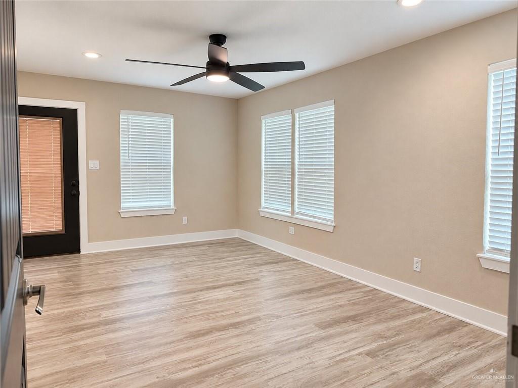 Photo 9 of 1324 Saint Marie Street