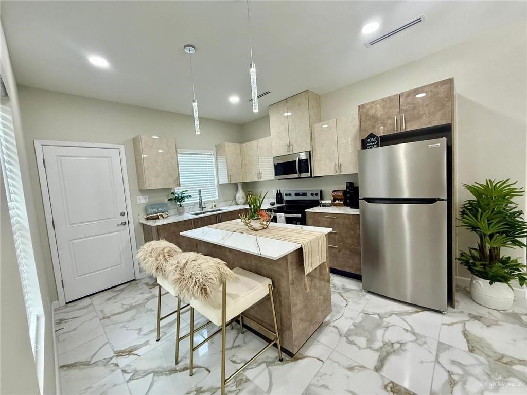 Photo 2 of 501 Onyx Drive #1