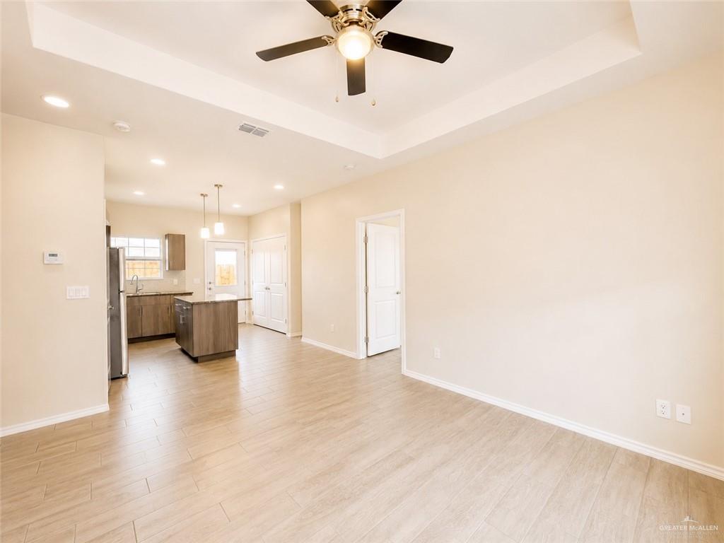 Photo 3 of 5106 Hiawatha Drive