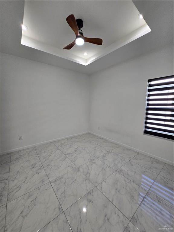 Photo 4 of 918 Woodson Avenue #1
