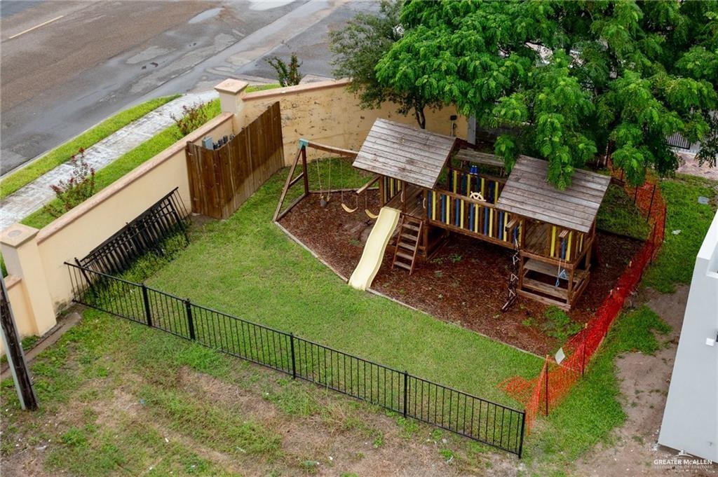 Photo 22 of 714 Seminole Avenue