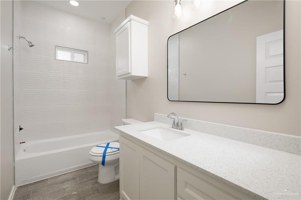Photo 10 of 2612 Hayes Avenue