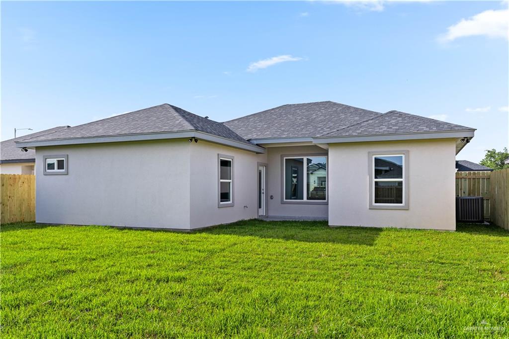 Photo 18 of 1208 Boxwood Avenue