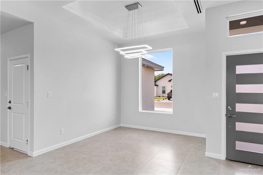 Photo 4 of 1208 Boxwood Avenue