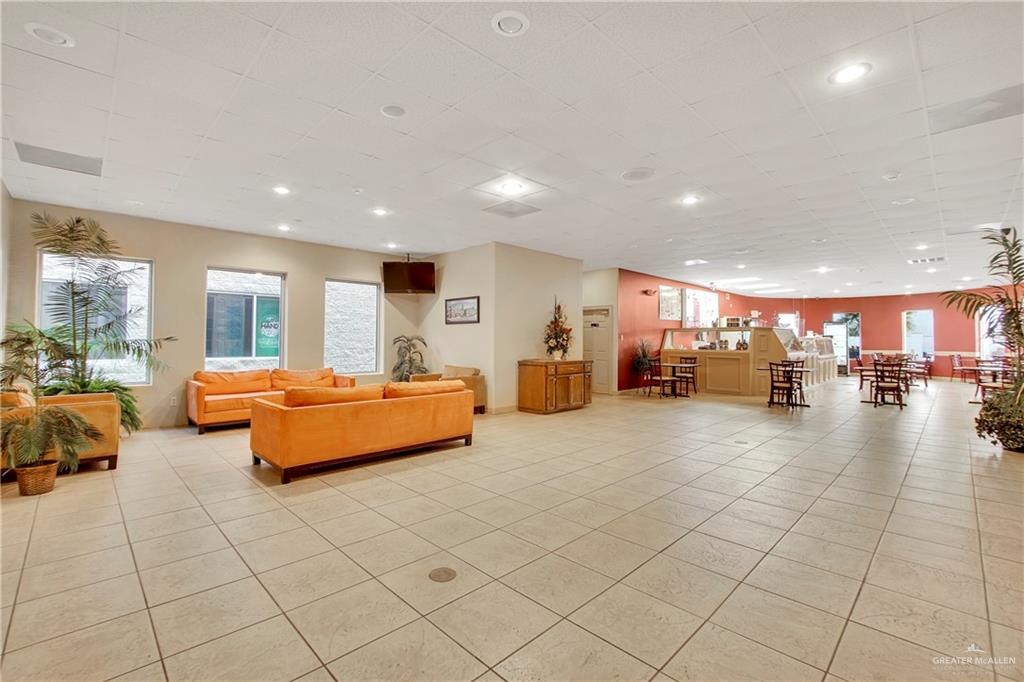 Photo 8 of 2614 Griffin Parkway