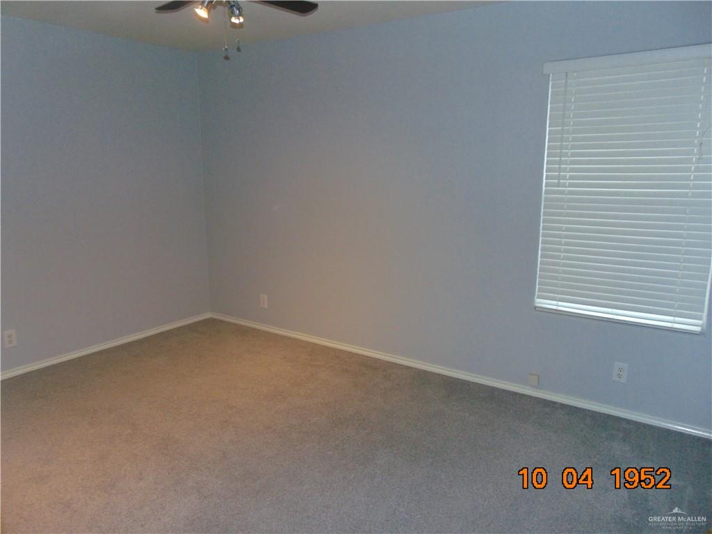 Photo 18 of 4717 Violet Avenue