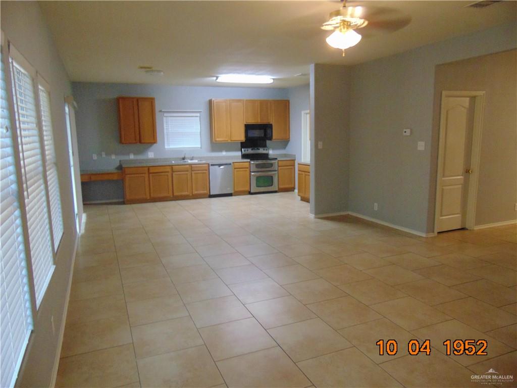 Photo 9 of 4717 Violet Avenue