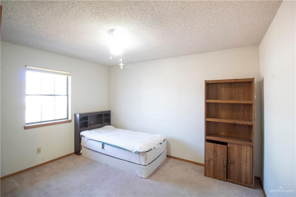 Photo 16 of 401 Taurus Street