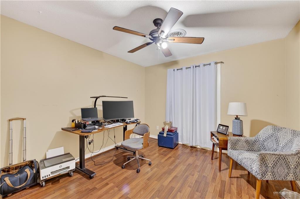 Photo 4 of 100 Whitewing Avenue