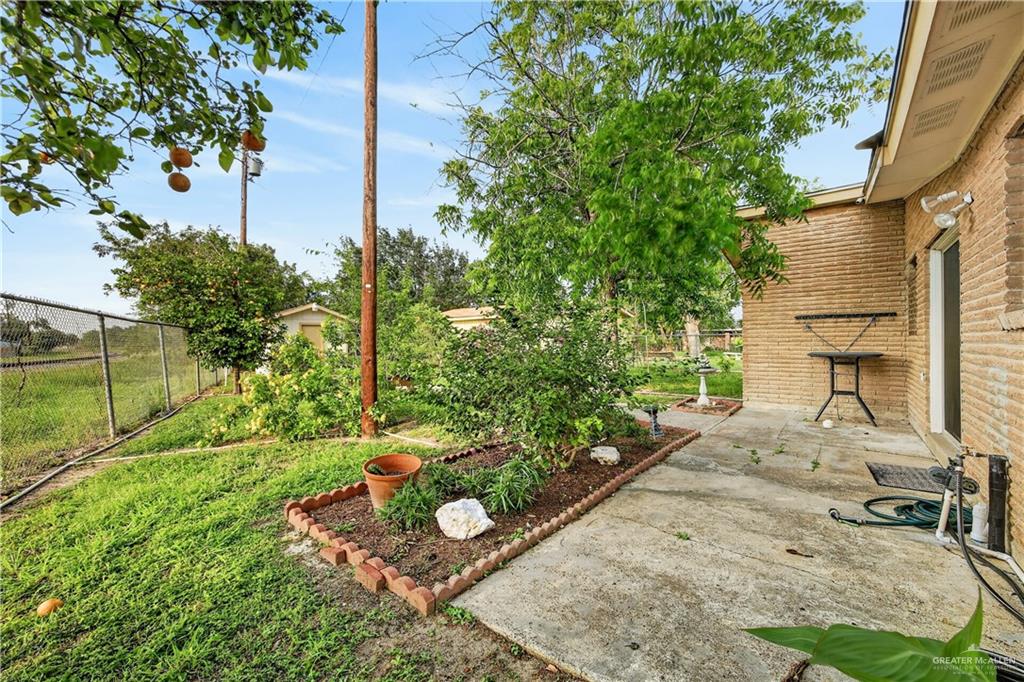 Photo 17 of 613 Sprague Street