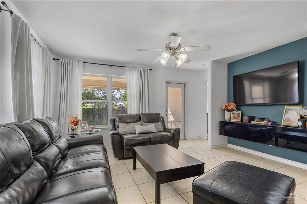Photo 8 of 1314 Rio Grande Street