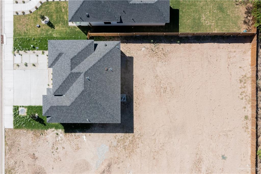 Photo 3 of 605 Sadie Street