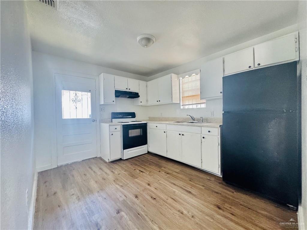 Photo 23 of 126 2nd Street