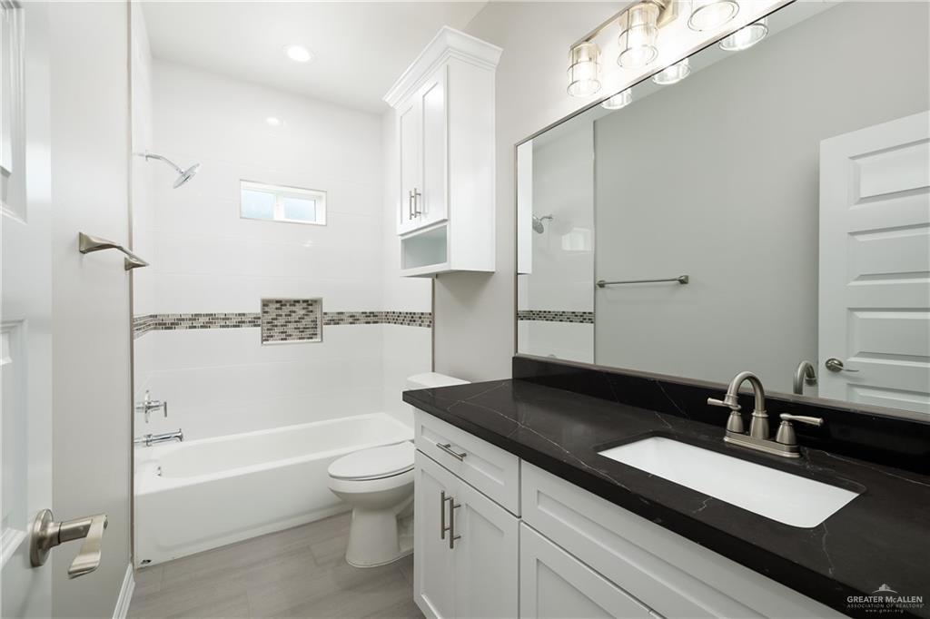 Photo 9 of 304 Regency Lane