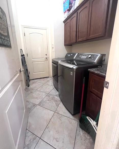 Photo 22 of 2102 Stonegate Drive