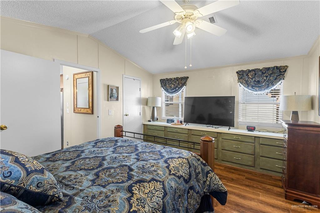 Photo 10 of 2234 Hidalgo Street